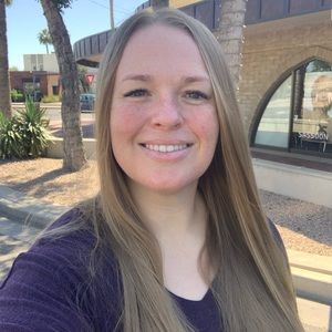 Meet your Posher, Danielle